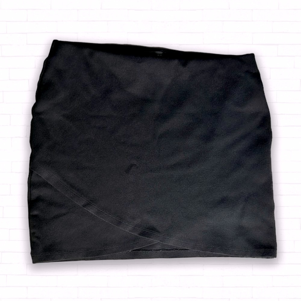 TOPSHOP Knit Mini Skirt {Size 6/38}